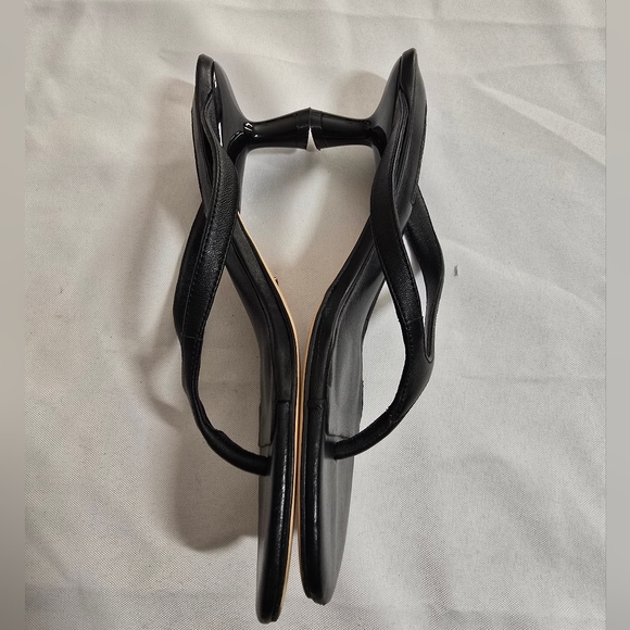 Tony Bianco Black Kitten Heel Thong Mules - Picture 3 of 8